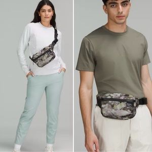 Lululemon Clean Lines Belt Bag 2L Heritage Camo Wash